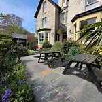 Valley Bar